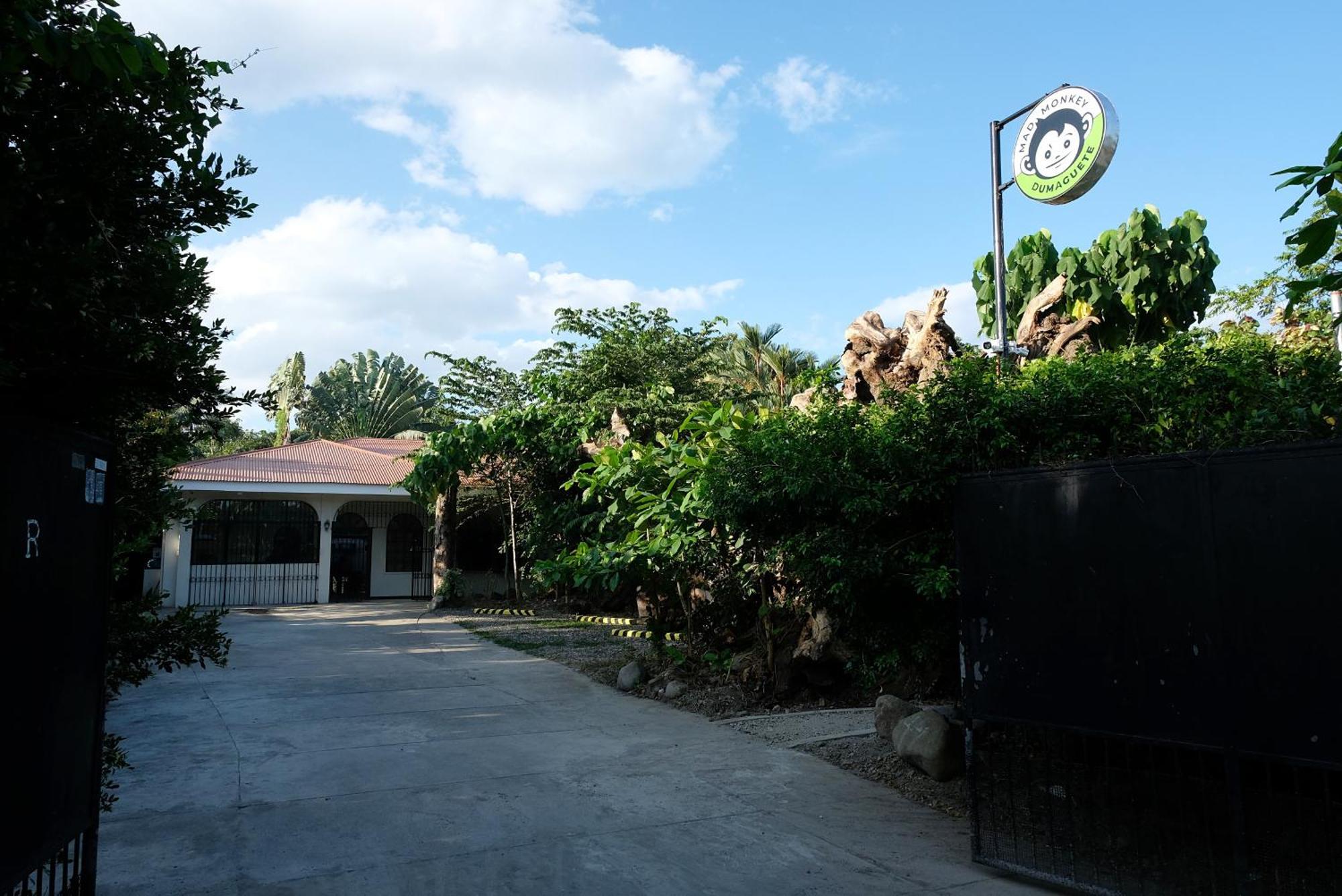 杜马格特 Mad Monkey Dumaguete旅舍 外观 照片